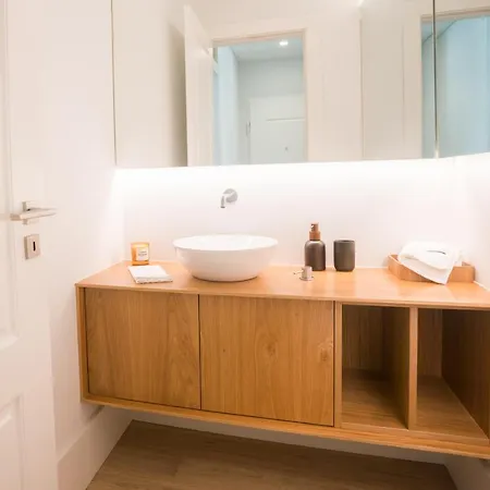 Luxury In Heart Of Baixa-chiado Apartment Lisbon